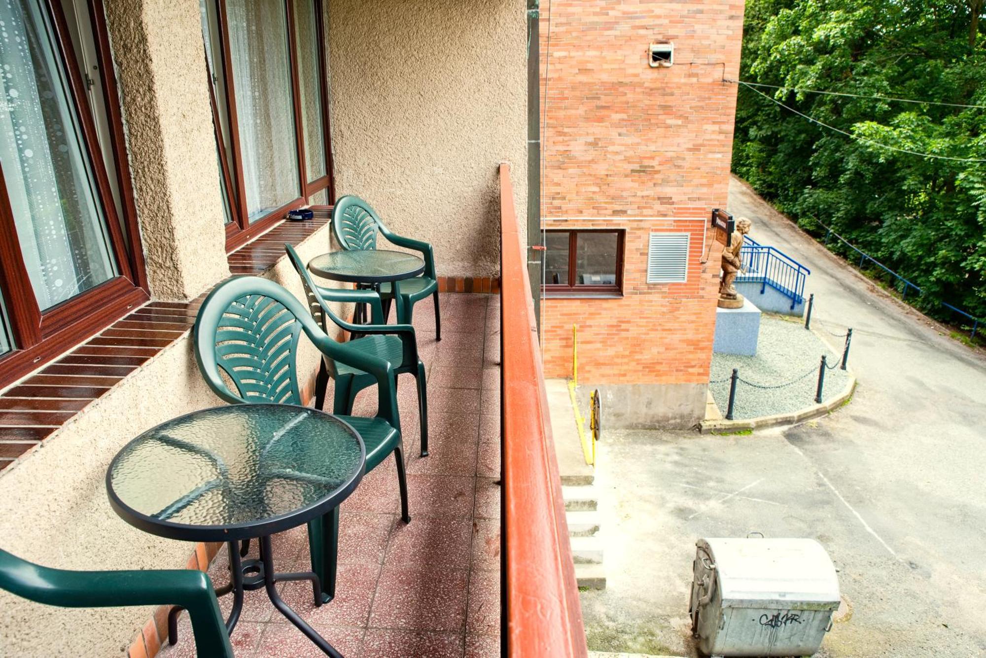 Hotel Zimni Stadion Nachod Exterior photo